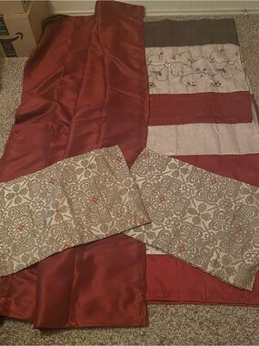 Madison Park shower Curtain Panel Set